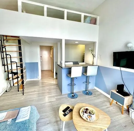 Au Bord Des Berges + Parking Apartamento *